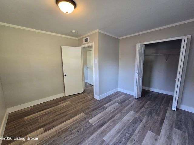 218 Alpha Ave, Louisville, KY 40218