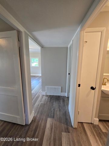 218 Alpha Ave, Louisville, KY 40218
