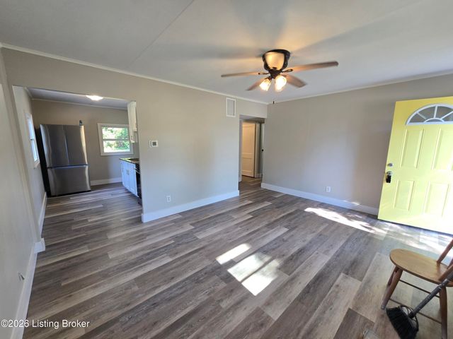 218 Alpha Ave, Louisville, KY 40218