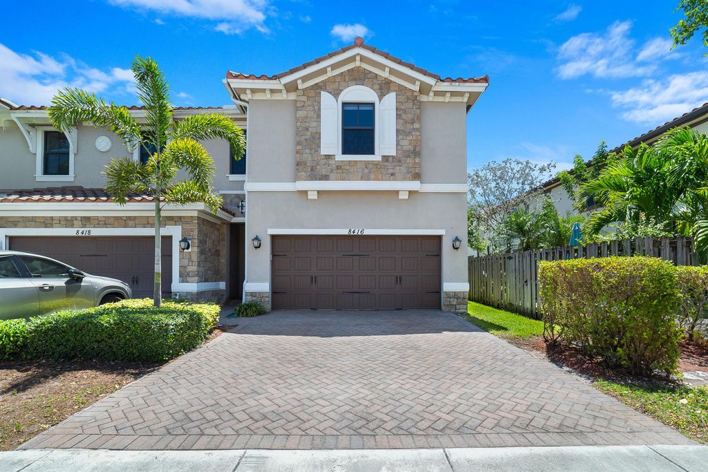 8416 Lakeview Trail, Parkland, FL 33076