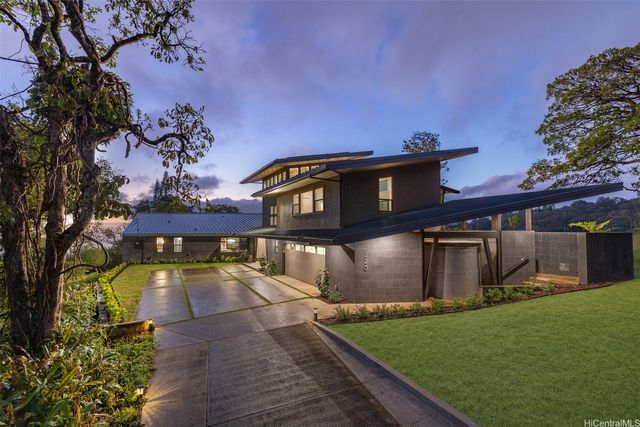 228 Forest Ridge Way, Honolulu, HI 96822