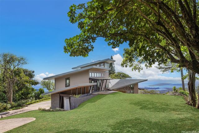 228 Forest Ridge Way, Honolulu, HI 96822