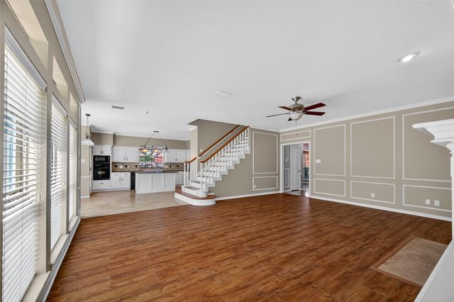 1903 Hillside Oak Lane, Houston, TX 77062