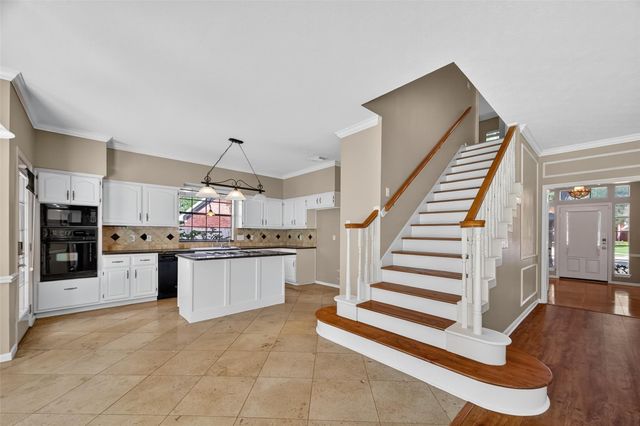 1903 Hillside Oak Lane, Houston, TX 77062