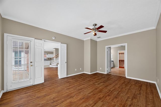 1903 Hillside Oak Lane, Houston, TX 77062