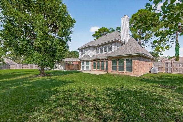1903 Hillside Oak Lane, Houston, TX 77062