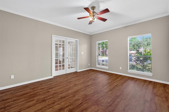 1903 Hillside Oak Lane, Houston, TX 77062