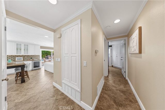 42 Christamon West, Irvine, CA 92620