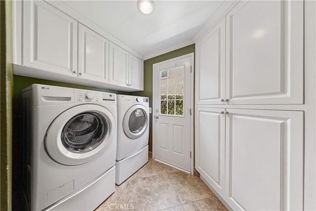 42 Christamon West, Irvine, CA 92620