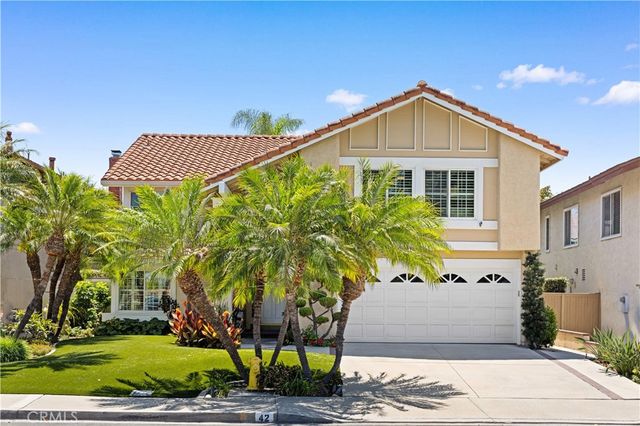 42 Christamon West, Irvine, CA 92620