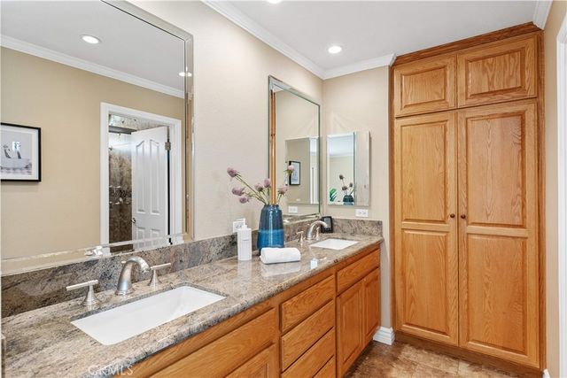 42 Christamon West, Irvine, CA 92620