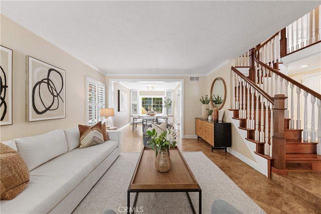42 Christamon West, Irvine, CA 92620