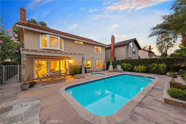 42 Christamon West, Irvine, CA 92620