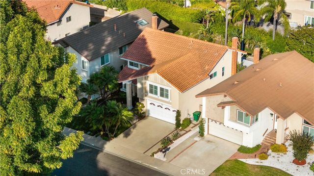 42 Christamon West, Irvine, CA 92620