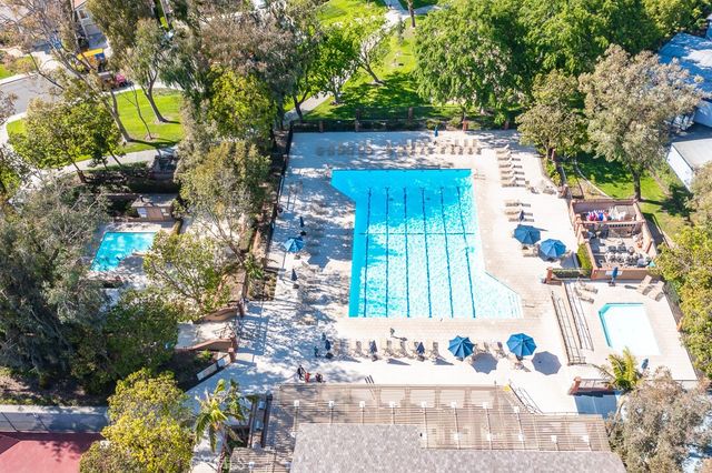 42 Christamon West, Irvine, CA 92620