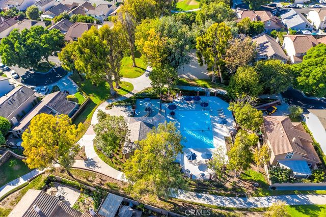 42 Christamon West, Irvine, CA 92620