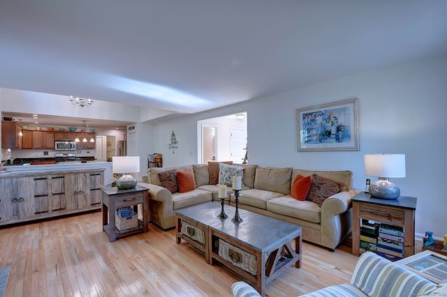 15 Pepin Place 15, South Windsor, CT 06074