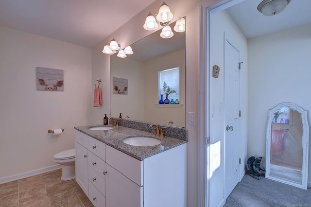 15 Pepin Place 15, South Windsor, CT 06074