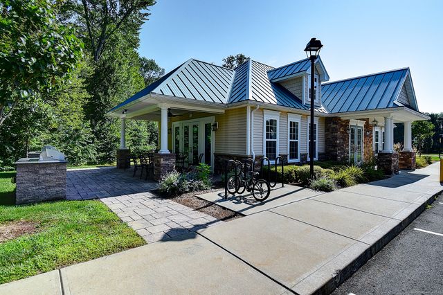 15 Pepin Place 15, South Windsor, CT 06074