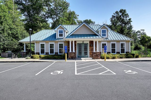 15 Pepin Place 15, South Windsor, CT 06074