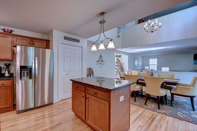 15 Pepin Place 15, South Windsor, CT 06074