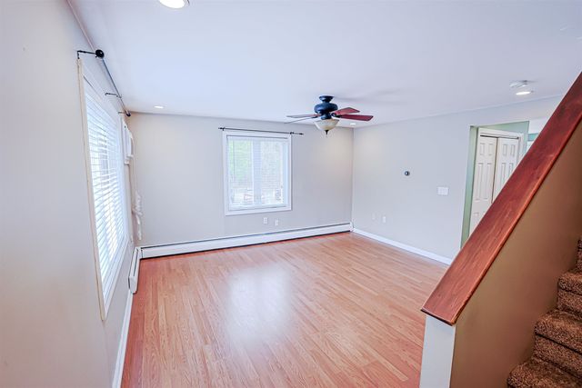 11 Valley West Way, Manchester, NH 03102