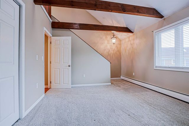 11 Valley West Way, Manchester, NH 03102