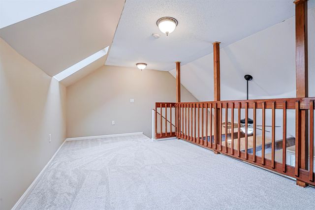 11 Valley West Way, Manchester, NH 03102