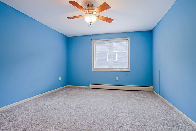 11 Valley West Way, Manchester, NH 03102