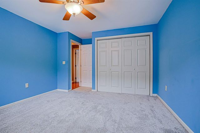 11 Valley West Way, Manchester, NH 03102
