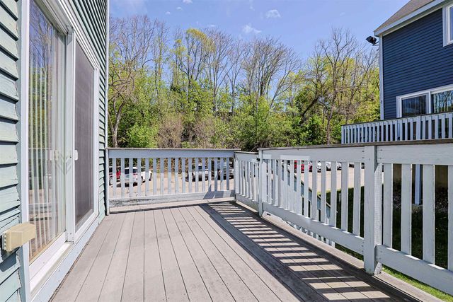 11 Valley West Way, Manchester, NH 03102