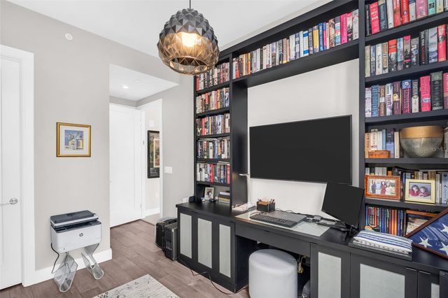 100 1ST AVENUE N 901, St Petersburg, FL 33701