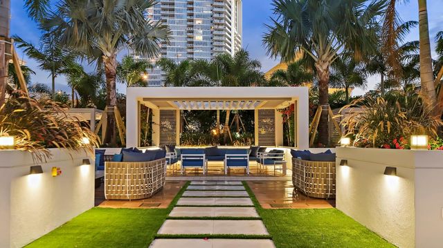 100 1ST AVENUE N 901, St Petersburg, FL 33701