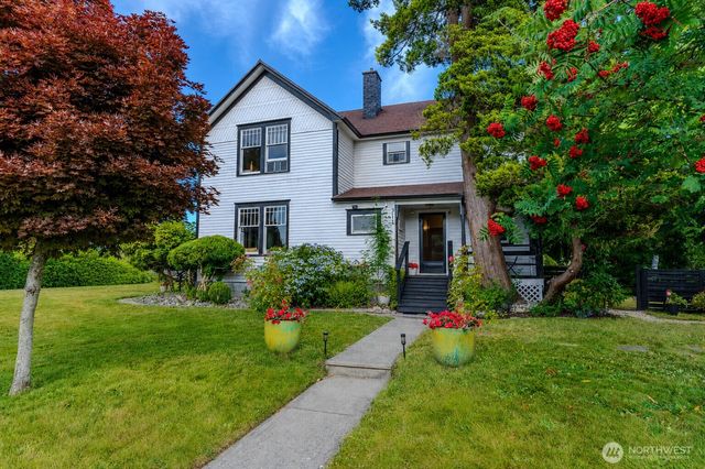 311 Cherry Street, Blaine, WA 98230