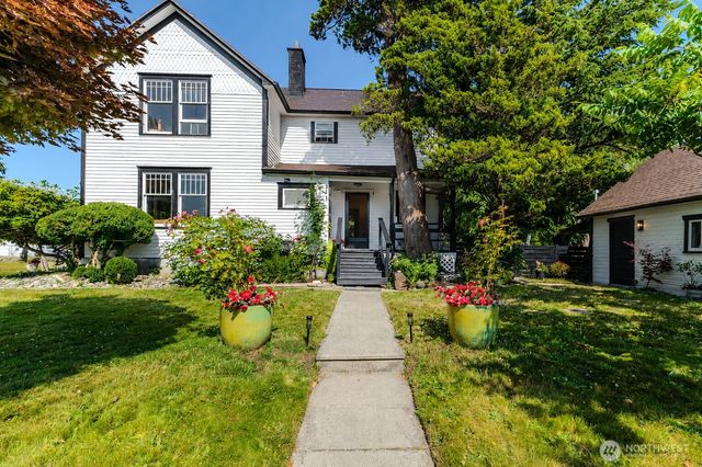 311 Cherry Street, Blaine, WA 98230