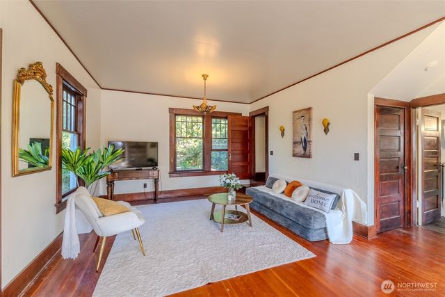 311 Cherry Street, Blaine, WA 98230