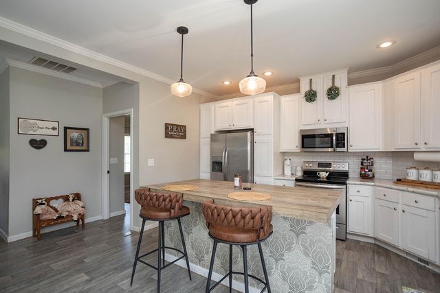 450 Delmar Lane, Stanton, KY 40380