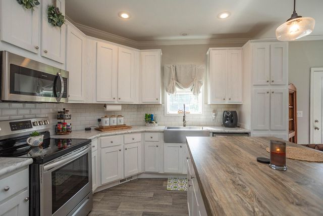 450 Delmar Lane, Stanton, KY 40380