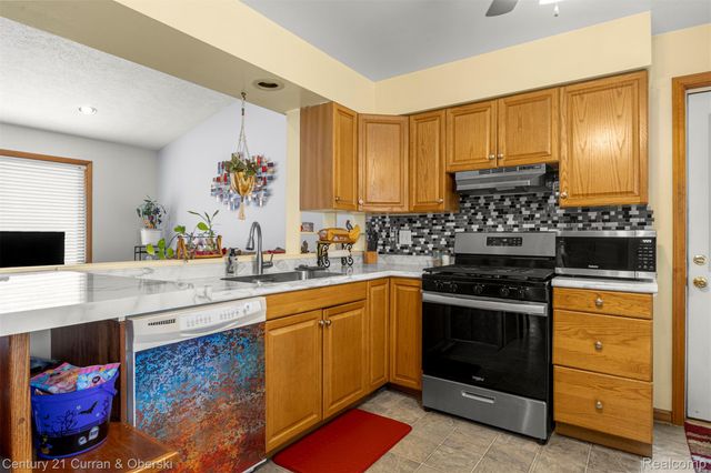 18875 Poinciana, Redford Charter Township, MI 48240