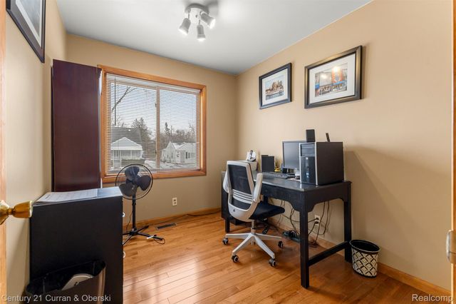 18875 Poinciana, Redford Charter Township, MI 48240