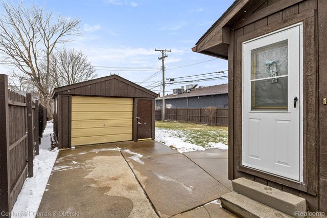 18875 Poinciana, Redford Charter Township, MI 48240