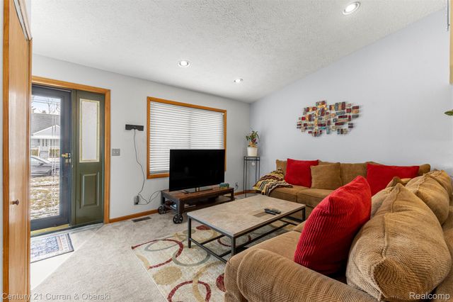 18875 Poinciana, Redford Charter Township, MI 48240