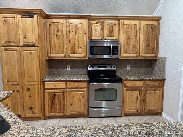 9 Arrowhead, Burneyville, OK 73430