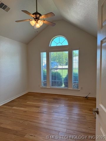 9 Arrowhead, Burneyville, OK 73430