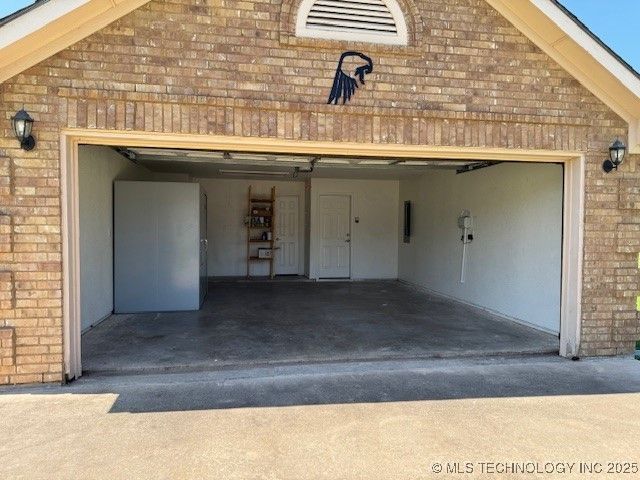 9 Arrowhead, Burneyville, OK 73430