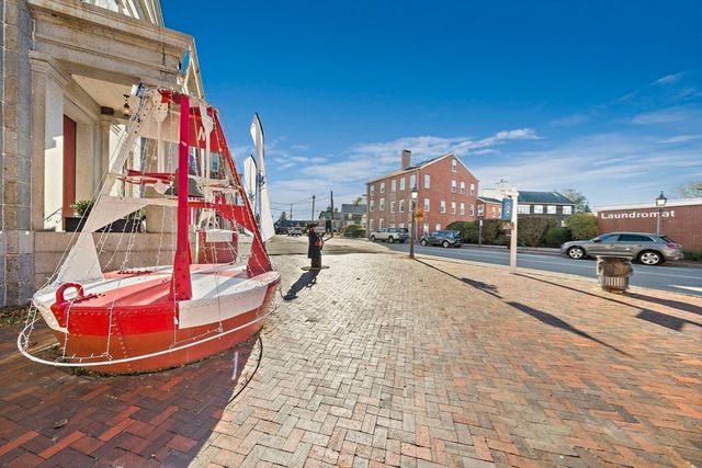 30-32 Water Street 4, Newburyport, MA 01950