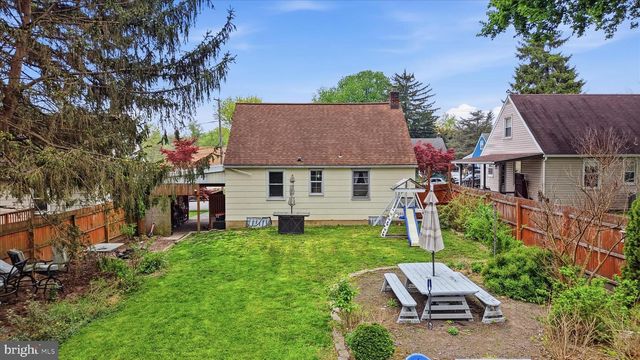 809 S 15TH ST, Columbia, PA 17512
