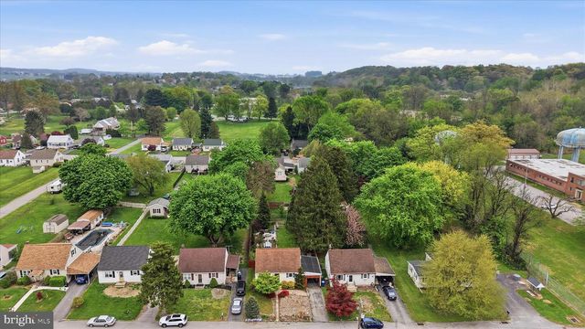 809 S 15TH ST, Columbia, PA 17512