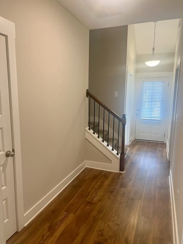 2155 Hospitality Ln, Murfreesboro, TN 37128