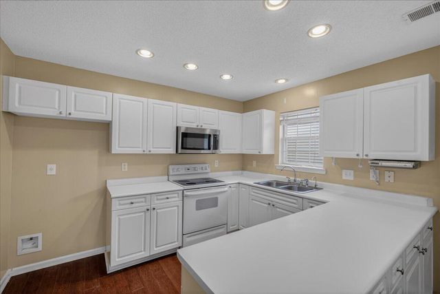 4816 Habersham Lane, Summerville, SC 29485